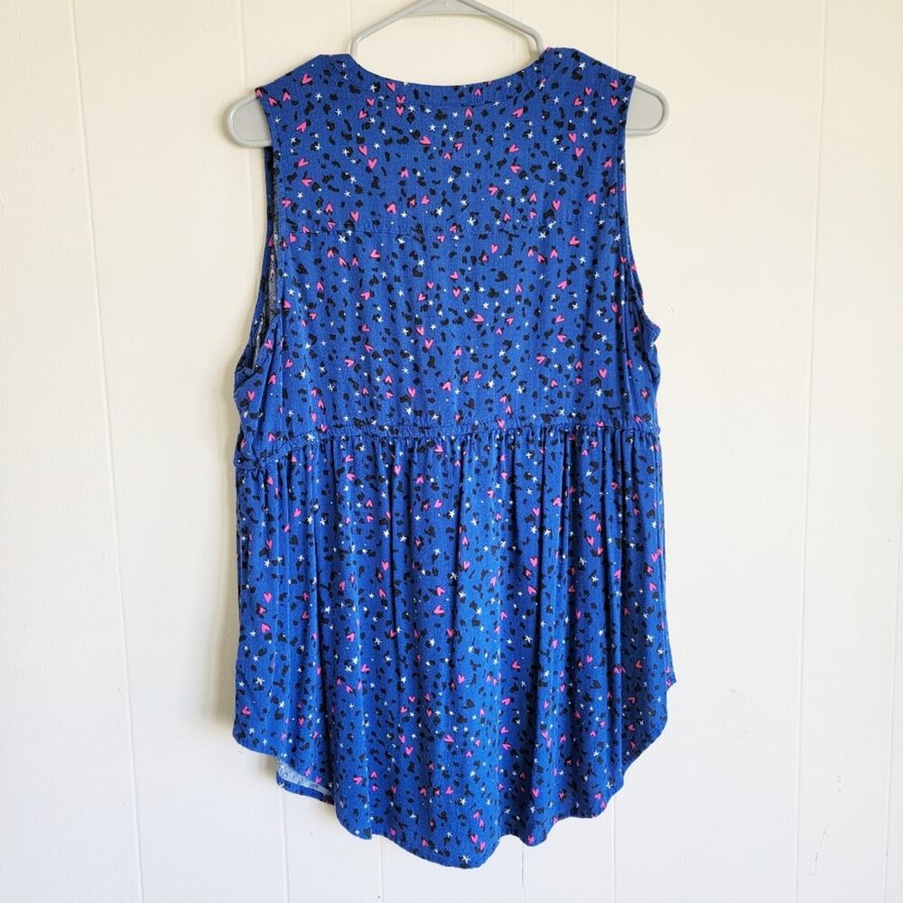 Torrid V-neck Dotted Print Tank Top - Picture 2 of 3